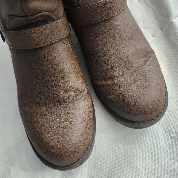 Brown Women's Boots - Picture 8 of 8